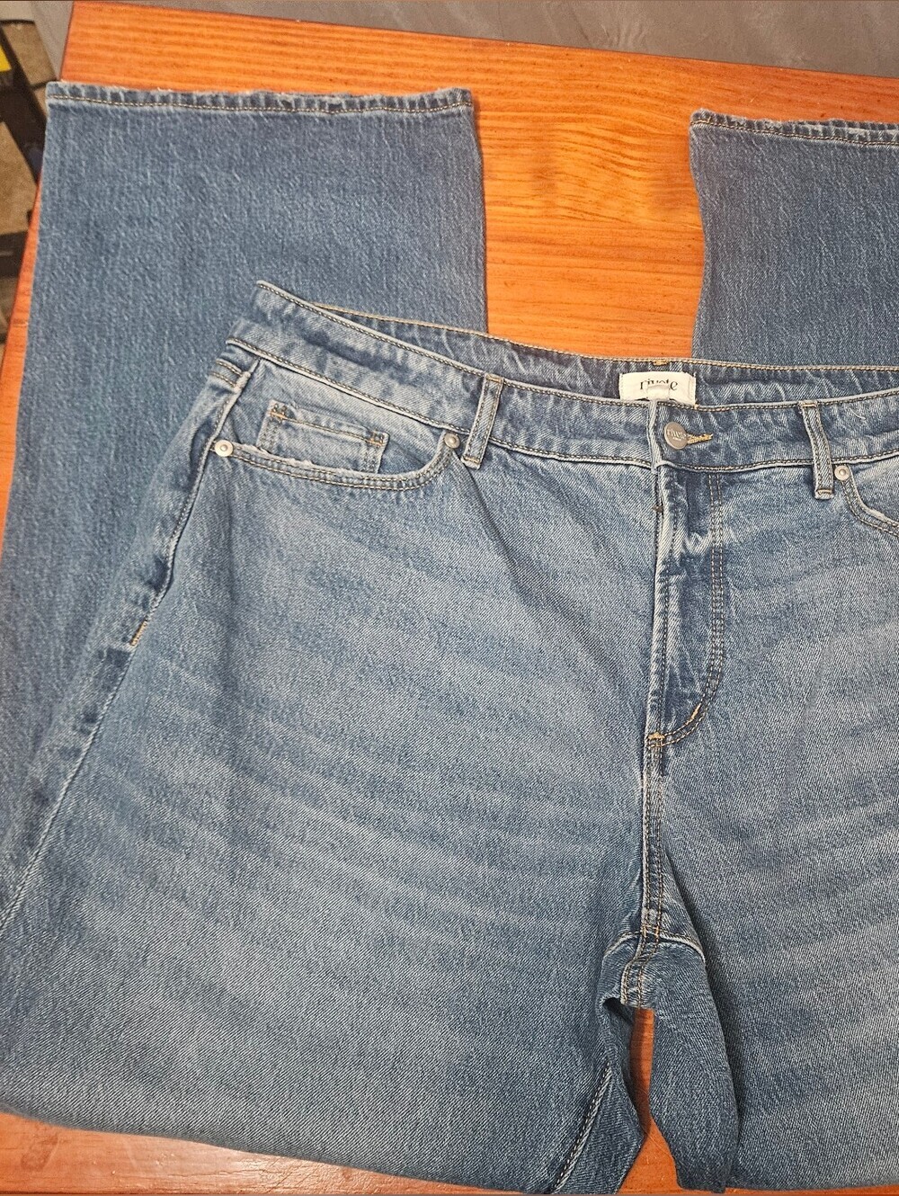 Rivete Bootcut Medium Wash Jeans Size 32 Casual Everyday Wear! - Picture 2 of 8